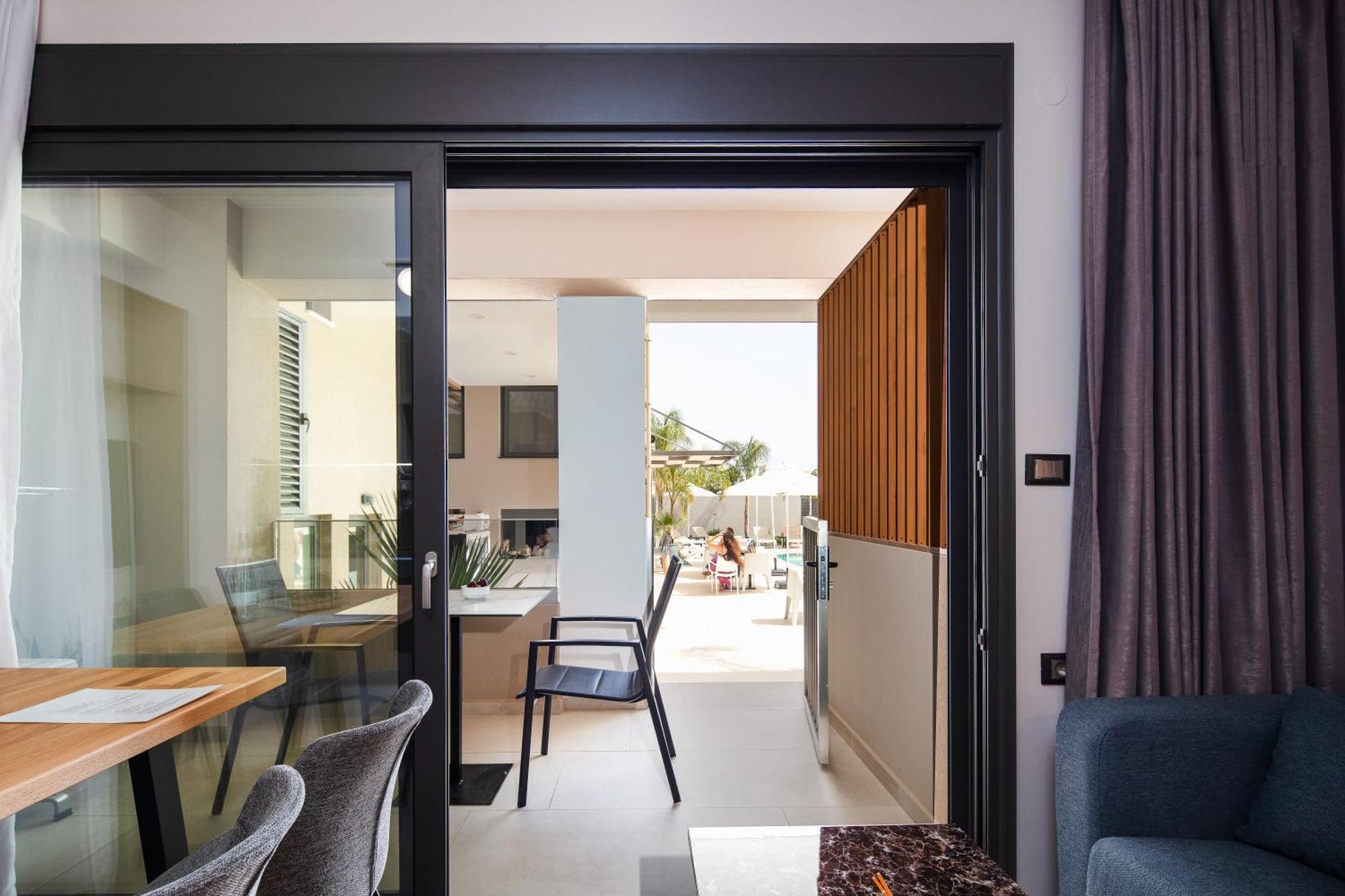 Sapphire Horizon Suites Kíssamos Extérieur photo
